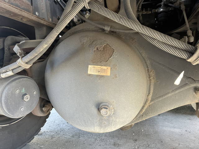 いすゞギガトレーラーヘッド（トラクターヘッド）大型（10t）[写真13]