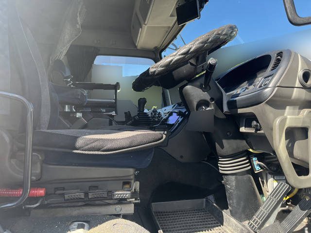 いすゞギガトレーラーヘッド（トラクターヘッド）大型（10t）[写真15]