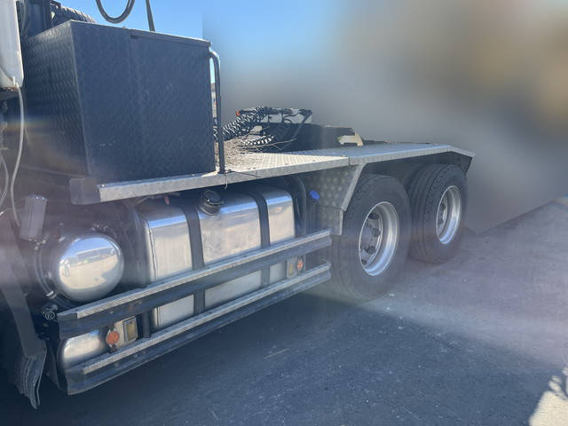 いすゞギガトレーラーヘッド（トラクターヘッド）大型（10t）[写真07]