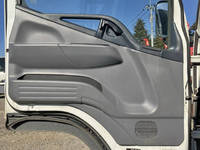 三菱ふそうキャンタークレーン4段小型（2t・3t）[写真26]