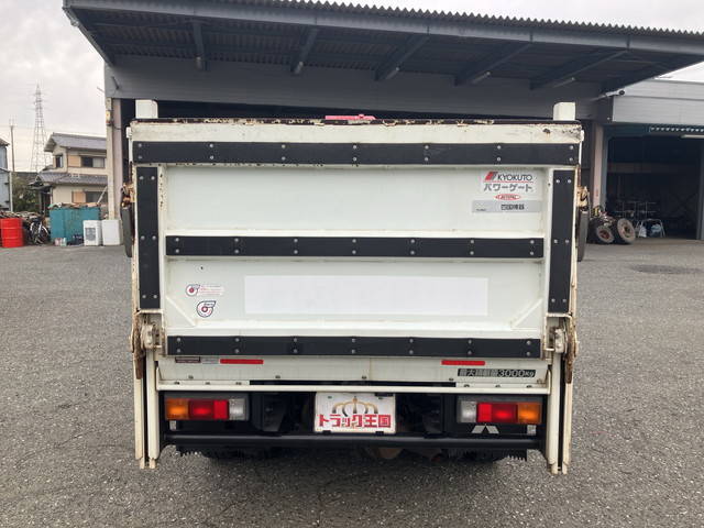 三菱ふそうキャンター平ボディ小型（2t・3t）[写真10]