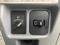 三菱ふそうキャンター平ボディ小型（2t・3t）[写真33]