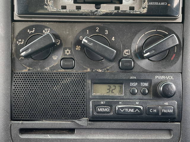 三菱ふそうキャンターアルミバン小型（2t・3t）[写真36]