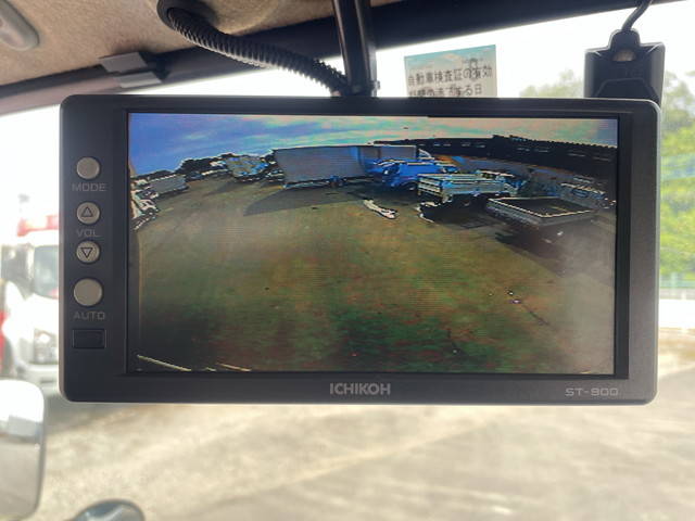 三菱ふそうキャンターアルミバン小型（2t・3t）[写真38]