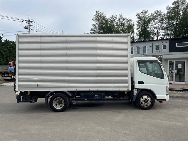 三菱ふそうキャンターアルミバン小型（2t・3t）[写真06]