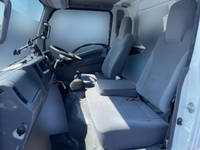 いすゞエルフアルミバン小型（2t・3t）[写真14]