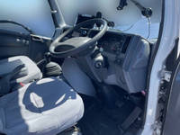 いすゞエルフアルミバン小型（2t・3t）[写真15]