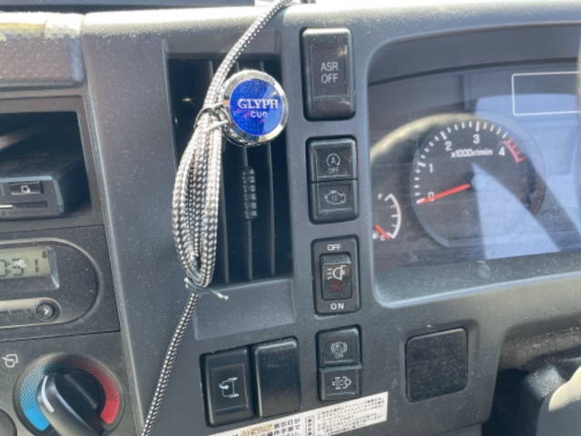 いすゞエルフアルミバン小型（2t・3t）[写真22]