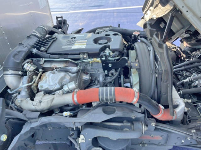 いすゞエルフアルミバン小型（2t・3t）[写真18]