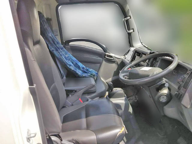 いすゞエルフアルミバン小型（2t・3t）[写真22]