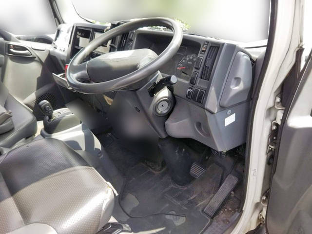 いすゞエルフアルミバン小型（2t・3t）[写真23]