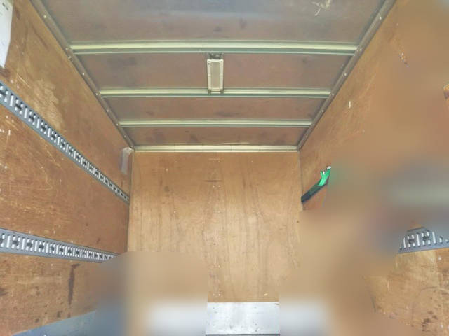 いすゞエルフアルミバン小型（2t・3t）[写真06]