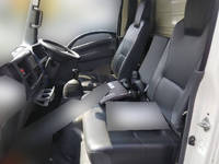 いすゞエルフアルミバン小型（2t・3t）[写真13]