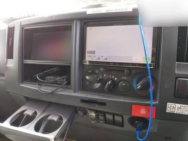 いすゞエルフアルミバン小型（2t・3t）[写真19]