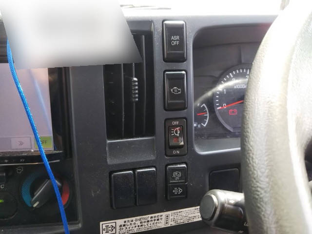 いすゞエルフアルミバン小型（2t・3t）[写真20]