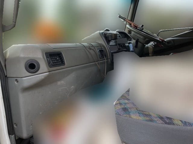 三菱ふそうファイターセルフクレーン3段増トン（6t・8t）[写真27]