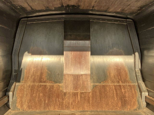 いすゞエルフパッカー車（塵芥車）小型（2t・3t）[写真15]