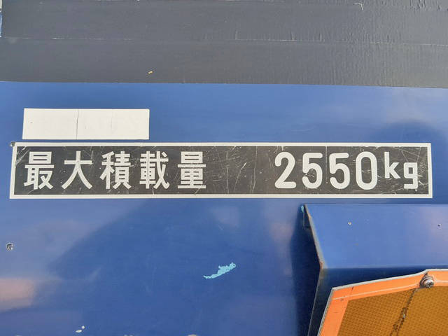 いすゞエルフパッカー車（塵芥車）小型（2t・3t）[写真19]