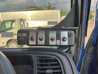 いすゞエルフパッカー車（塵芥車）小型（2t・3t）[写真37]