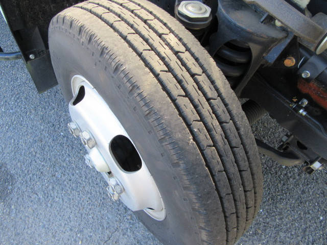 いすゞエルフアルミバン小型（2t・3t）[写真25]