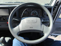 いすゞエルフアルミバン小型（2t・3t）[写真29]