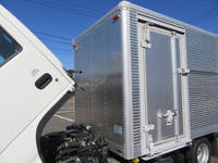 いすゞエルフアルミバン小型（2t・3t）[写真09]