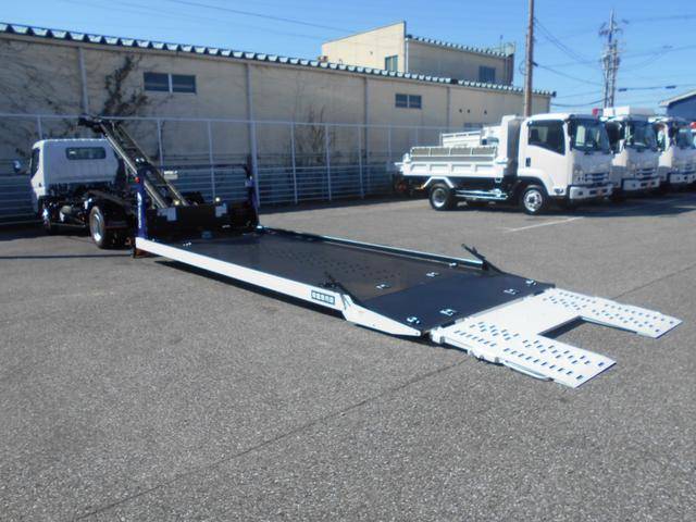 三菱ふそうキャンターセーフティローダー小型（2t・3t）[写真13]