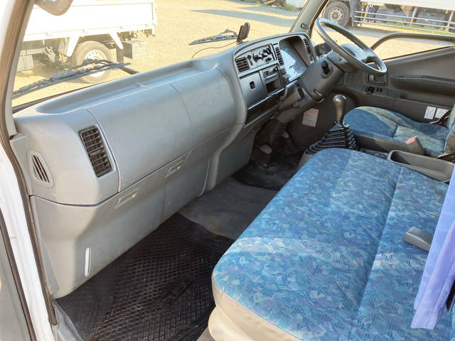 三菱ふそうキャンターパッカー車（塵芥車）小型（2t・3t）[写真27]