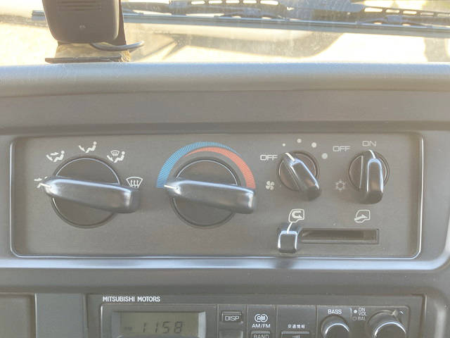 三菱ふそうキャンターパッカー車（塵芥車）小型（2t・3t）[写真33]