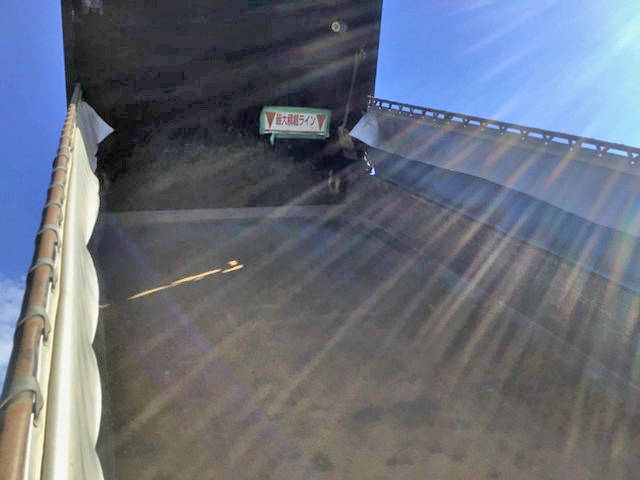 三菱ふそうスーパーグレートダンプ大型（10t）[写真08]