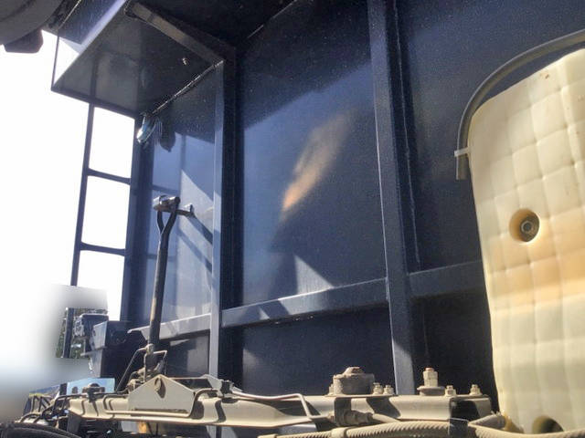 三菱ふそうスーパーグレートダンプ大型（10t）[写真09]