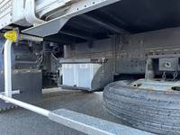 いすゞエルフアルミバン小型（2t・3t）[写真18]