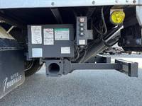 いすゞエルフアルミバン小型（2t・3t）[写真20]