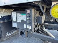 いすゞエルフアルミバン小型（2t・3t）[写真08]