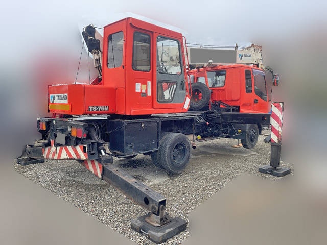 いすゞフォワードトラッククレーン中型（4t）[写真02]