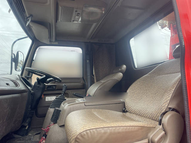 いすゞフォワードトラッククレーン中型（4t）[写真33]