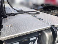 日野プロフィアトレーラーヘッド（トラクターヘッド）大型（10t）[写真12]