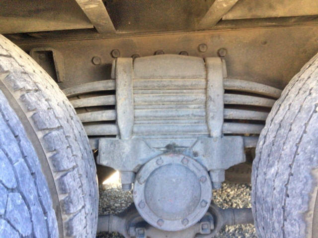 三菱ふそうスーパーグレートセルフクレーン4段大型（10t）[写真15]