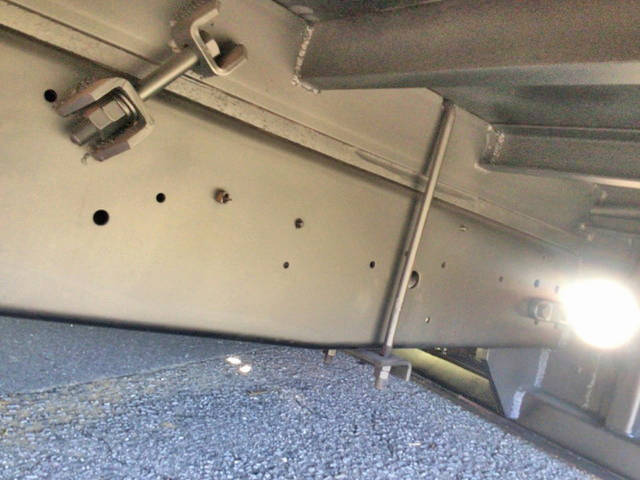 いすゞギガセルフローダー大型（10t）[写真22]