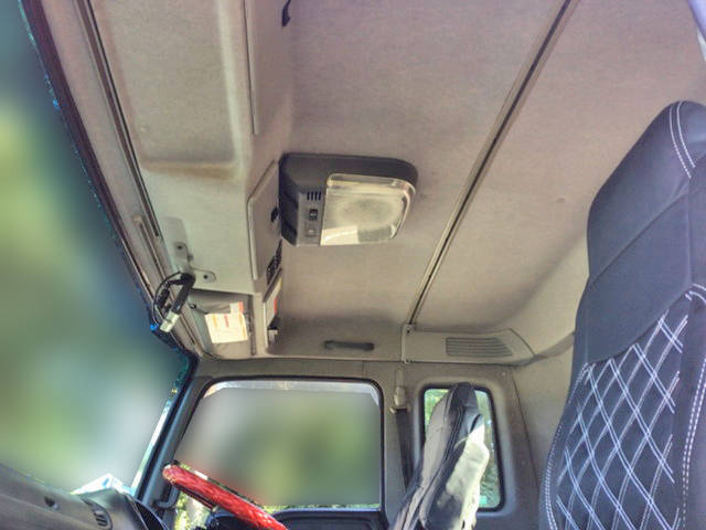 いすゞギガセルフローダー大型（10t）[写真29]