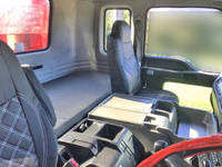 いすゞギガセルフローダー大型（10t）[写真30]