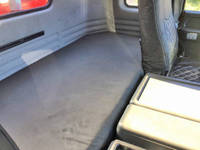 いすゞギガセルフローダー大型（10t）[写真31]