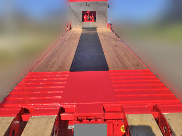 いすゞギガセルフローダー大型（10t）[写真09]