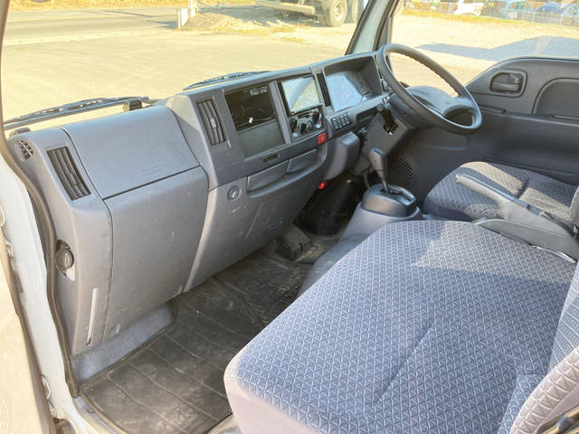 いすゞエルフ平ボディ小型（2t・3t）[写真27]