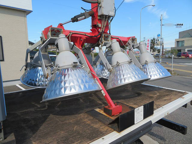 いすゞエルフその他の形状小型（2t・3t）[写真03]