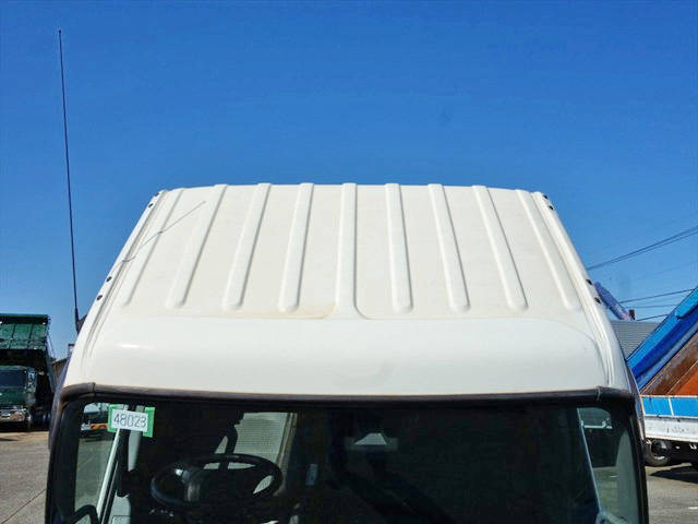 トヨタダイナ幌ウイング小型（2t・3t）[写真18]