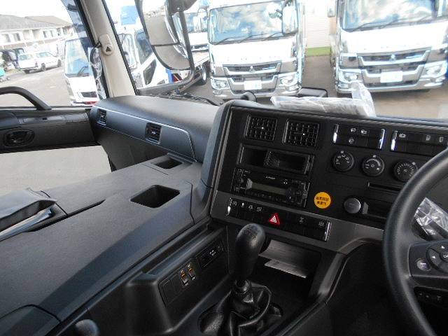 三菱ふそうスーパーグレートセルフローダー大型（10t）[写真21]