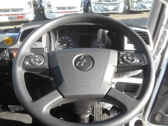 三菱ふそうファイターセルフクレーン4段増トン（6t・8t）[写真24]