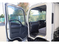 いすゞエルフパネルバン小型（2t・3t）[写真15]