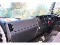 いすゞエルフパネルバン小型（2t・3t）[写真18]